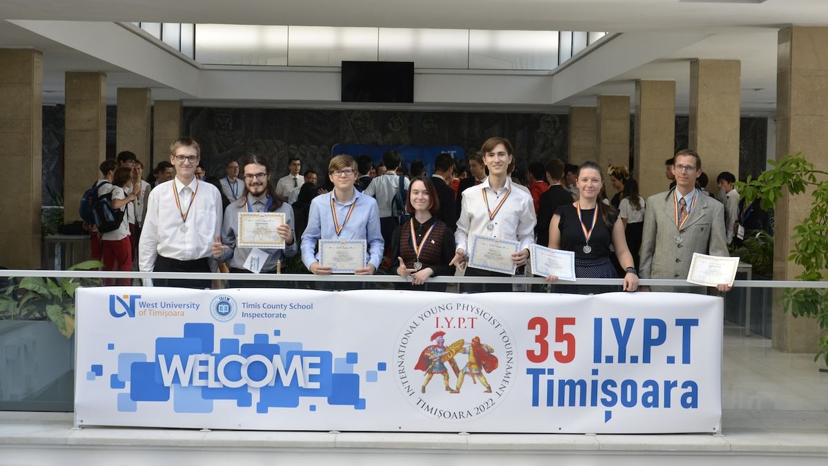 Mladí čeští fyzici vezou z Rumunska stříbro